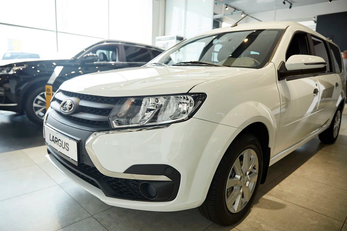 Lada Largus в Москва - фото №1