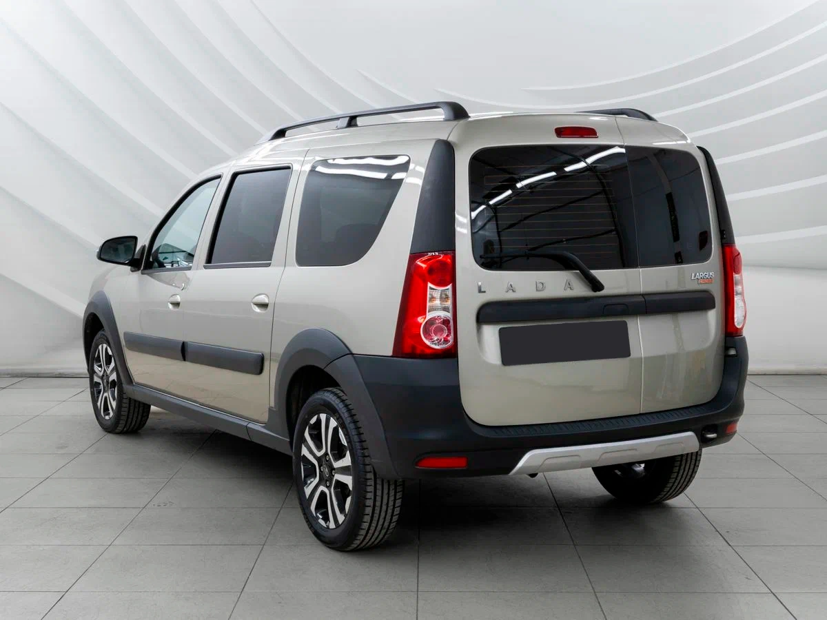 Lada Largus Cross в Москва - еще фото